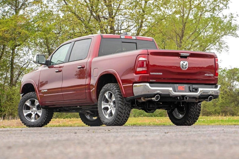 KIT DE ELEVACIÓN ATORNILLABLE DE ARIETE DE 3,5" (RAM 1500 4WD 19-24)