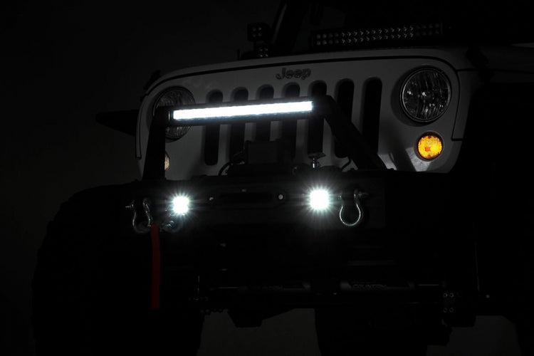 PARACHOQUES DELANTERO RECHONCHO LED PARA CABRESTANTE JEEP (JK, JL, GLADIATOR JT)