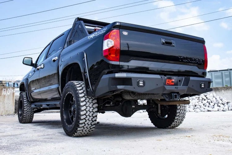 DEFENSA LED TRASERA DE SERVICIO PESADO TOYOTA (14-20 TUNDRA)